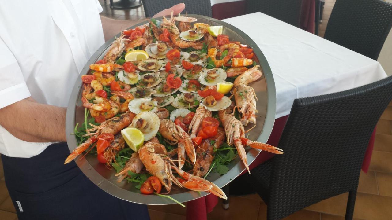 Hotel Alla Terrazza Бибионе Екстериор снимка